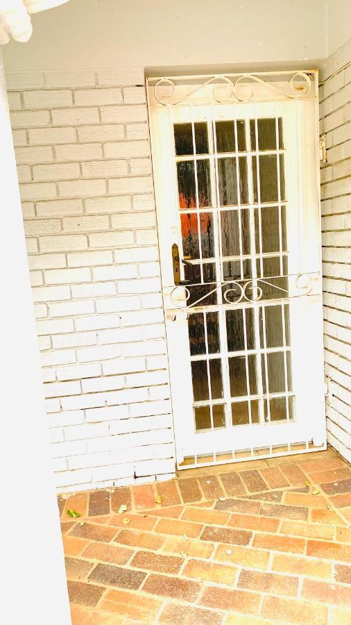 La Lucia Lovers-corner Apartment *
